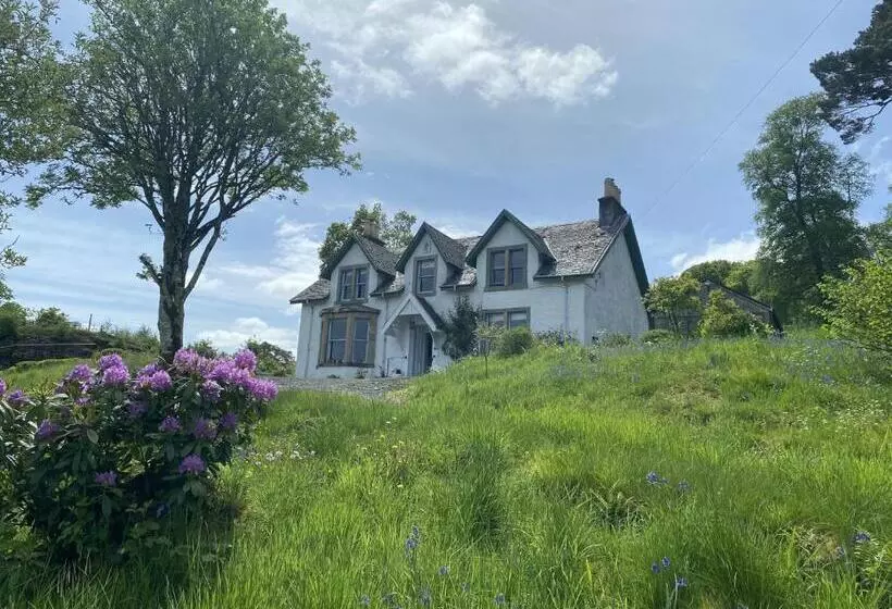 Aamiaismajoitus (B&B) Glenaros Lodge