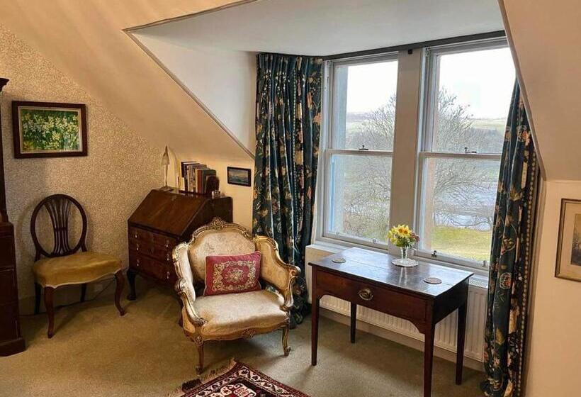 Bed and Breakfast Glenaros Lodge