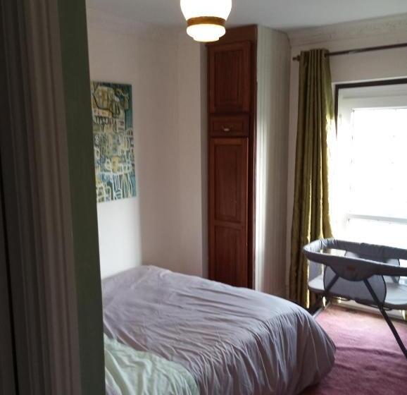 민박 Hardwood Hall