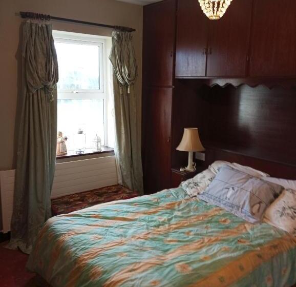 민박 Hardwood Hall