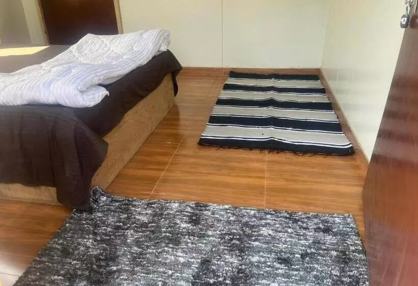 تختخواب و صبحانه Reys Cafe And Boutique Cottage   A Jungle Stay