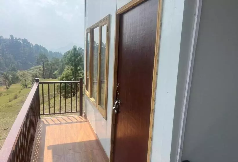 تختخواب و صبحانه Reys Cafe And Boutique Cottage   A Jungle Stay