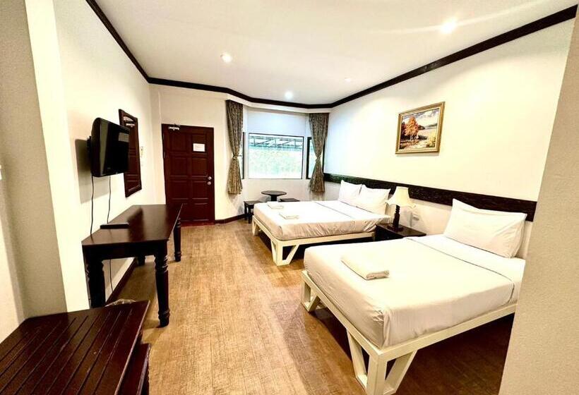 هتل บ้านสวนรีสอร์ท นครสวรรค์