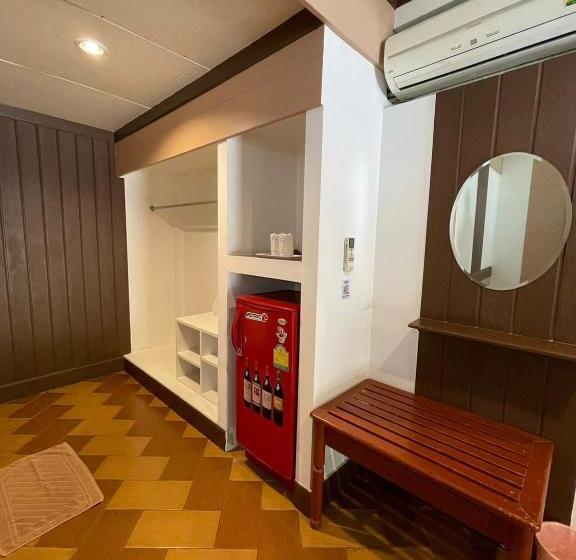 هتل บ้านสวนรีสอร์ท นครสวรรค์