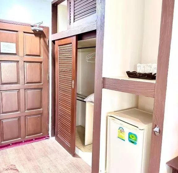 ホテル บ้านสวนรีสอร์ท นครสวรรค์