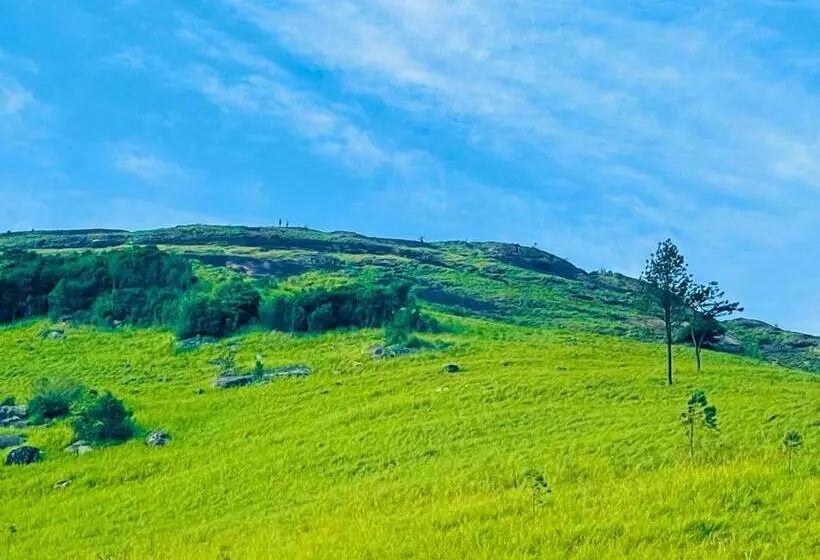 Hotelli Hanthana Sk Paradise