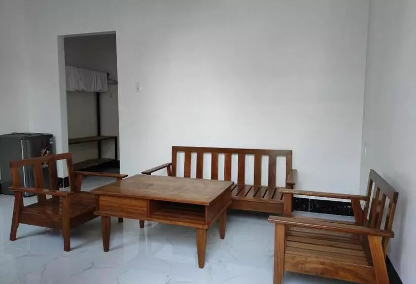 هتل New Wave Homestay