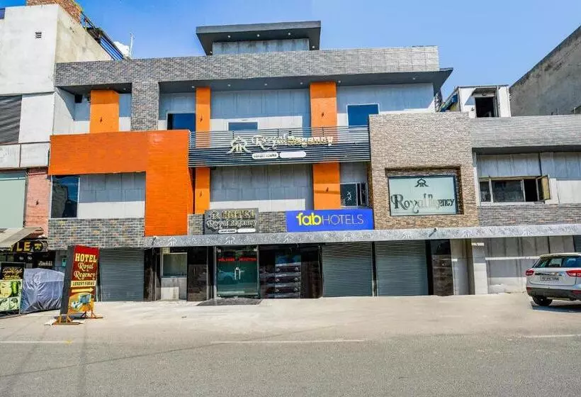 Fabhotel Royal Regency I