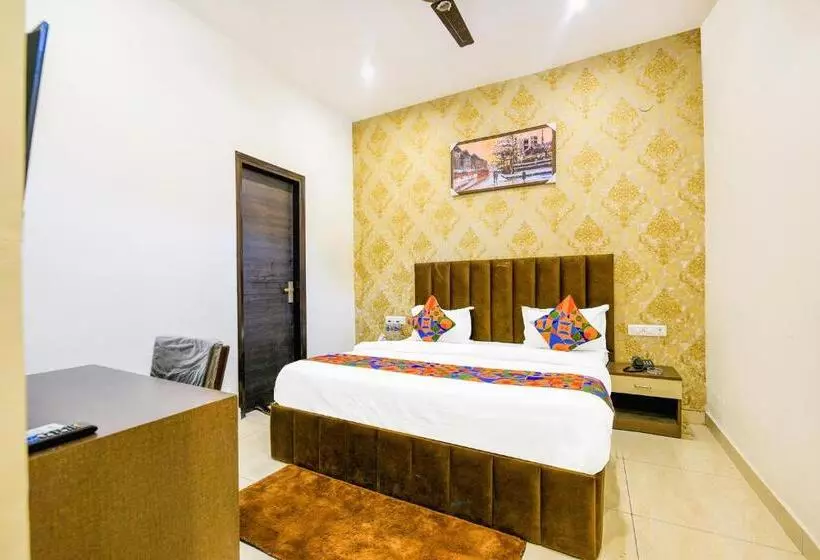 Fabhotel Royal Regency I