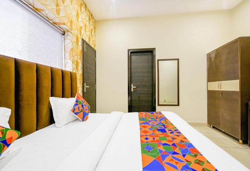 Fabhotel Royal Regency I