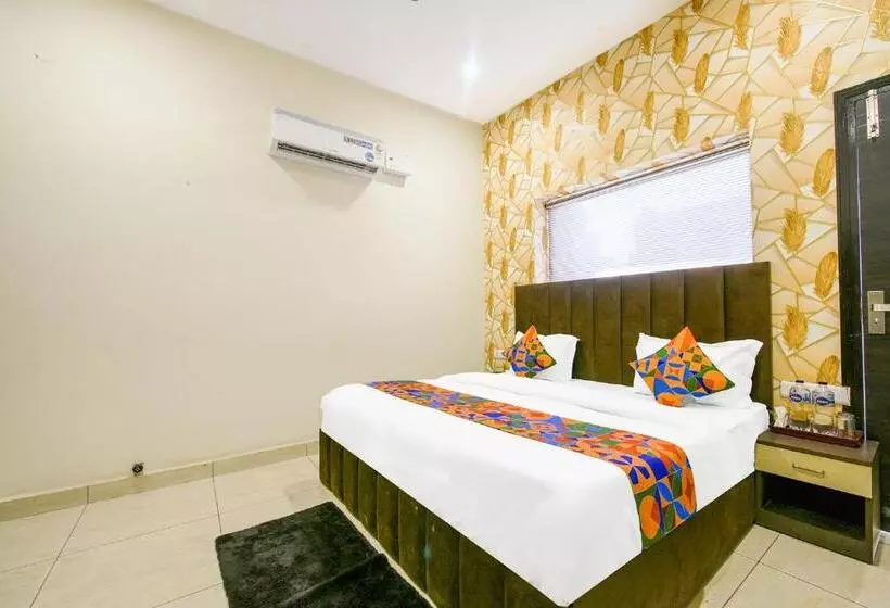 Fabhotel Royal Regency I