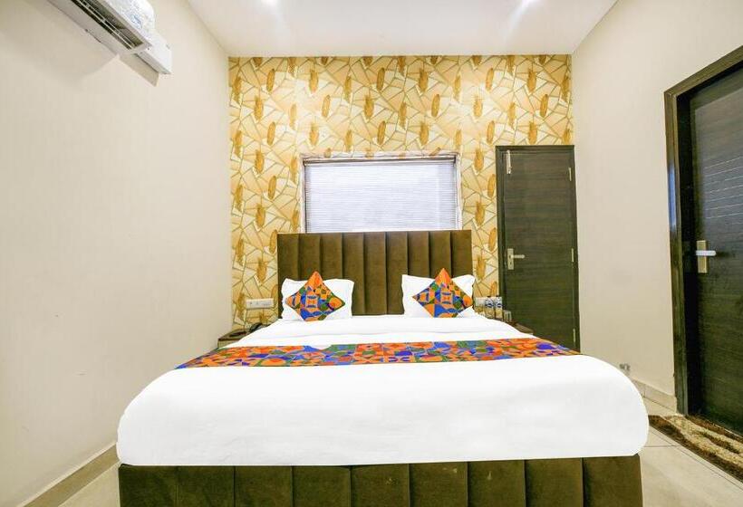 Fabhotel Royal Regency I