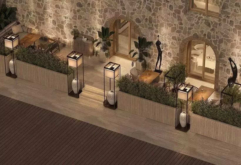 Hotelli Ruins Luxury Resort