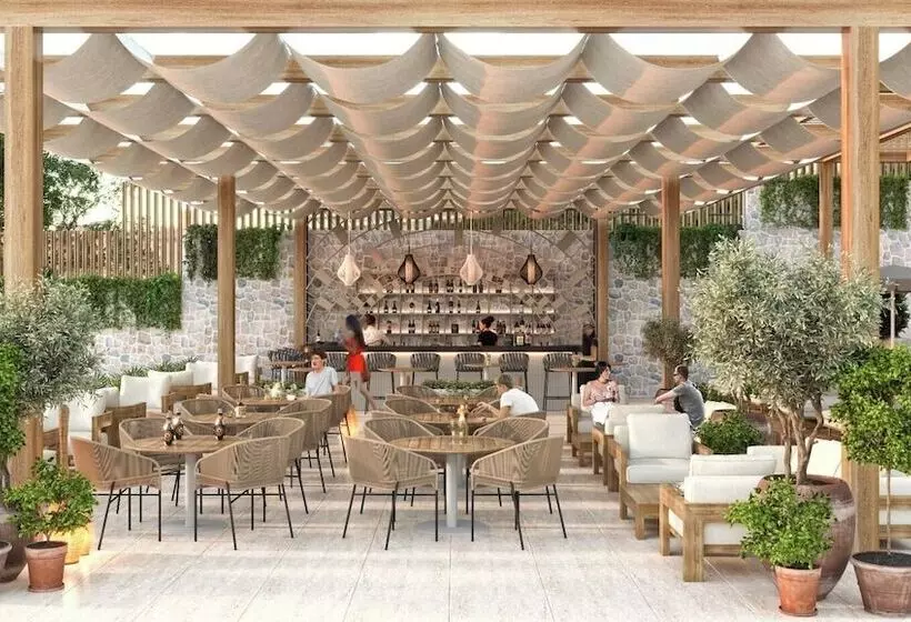 Hotelli Ruins Luxury Resort