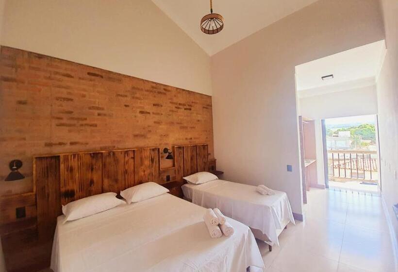 Pensjonat Suítes Capitólio Canastra