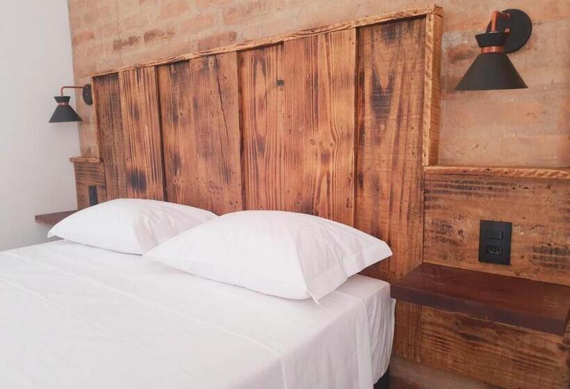 Pensjonat Suítes Capitólio Canastra