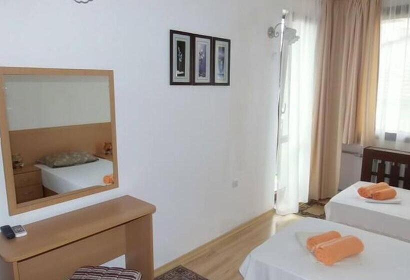 Pension White Sozopol Guest House
