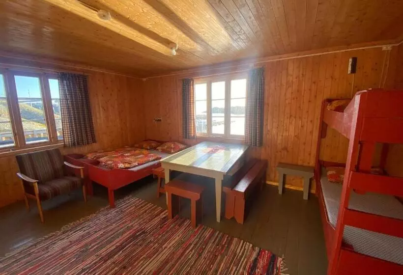 Stamsund Hostel
