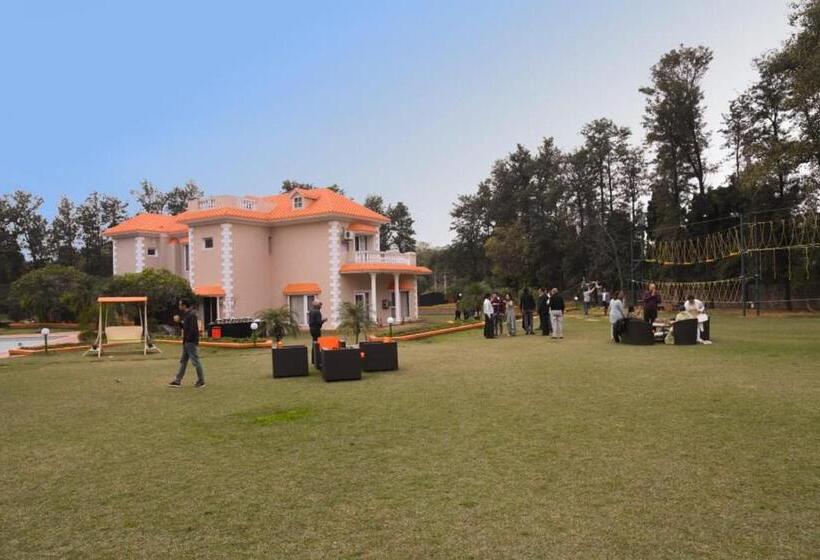 호텔 Green Orchid Farms I Swimming Pool I Wedding I Party I 87oo2o5865