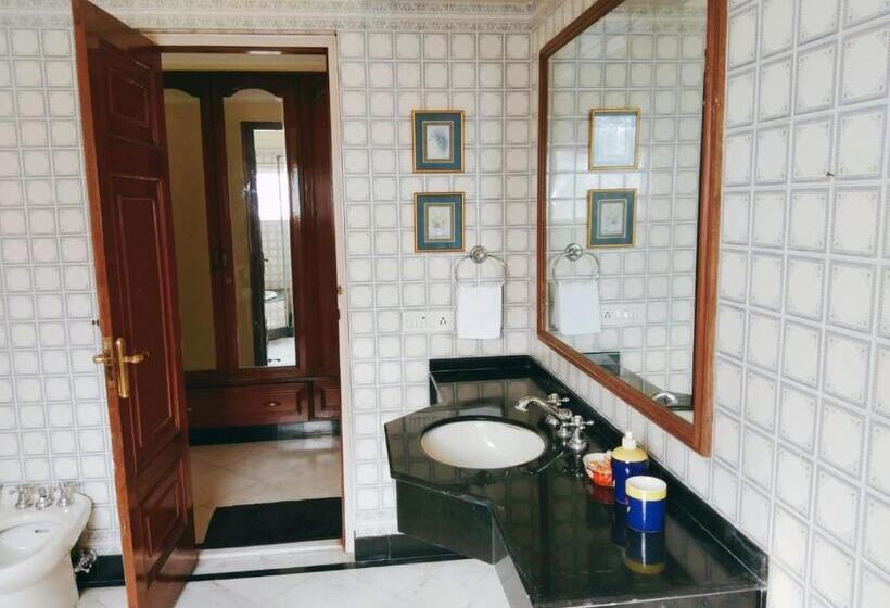 호텔 Green Orchid Farms I Swimming Pool I Wedding I Party I 87oo2o5865