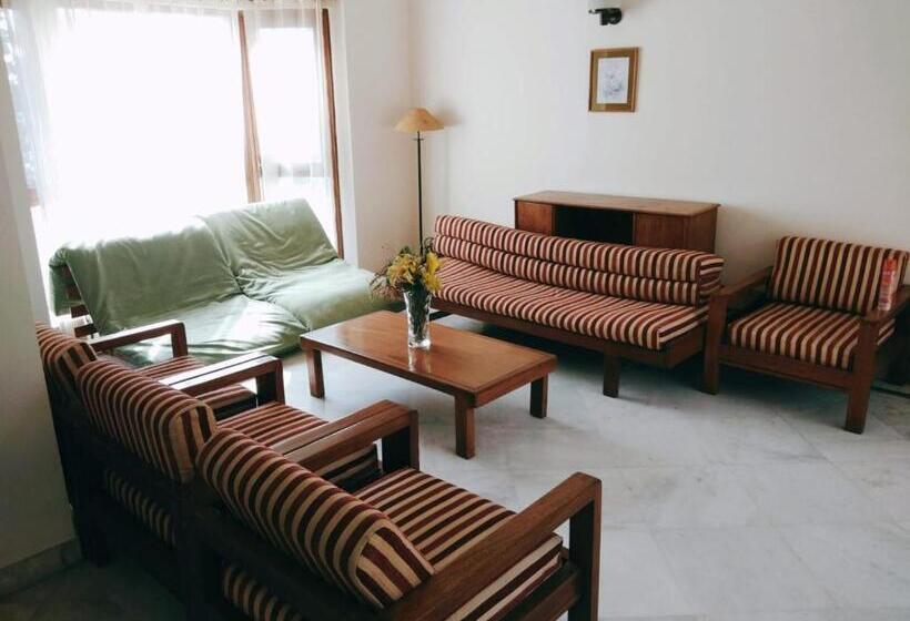 호텔 Green Orchid Farms I Swimming Pool I Wedding I Party I 87oo2o5865