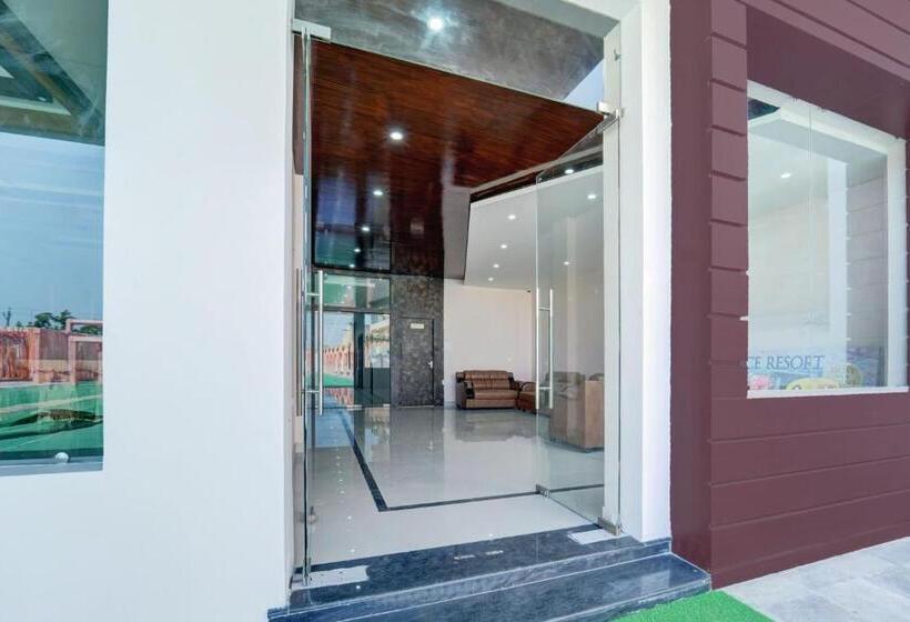 ホテル O The Elegance Resort