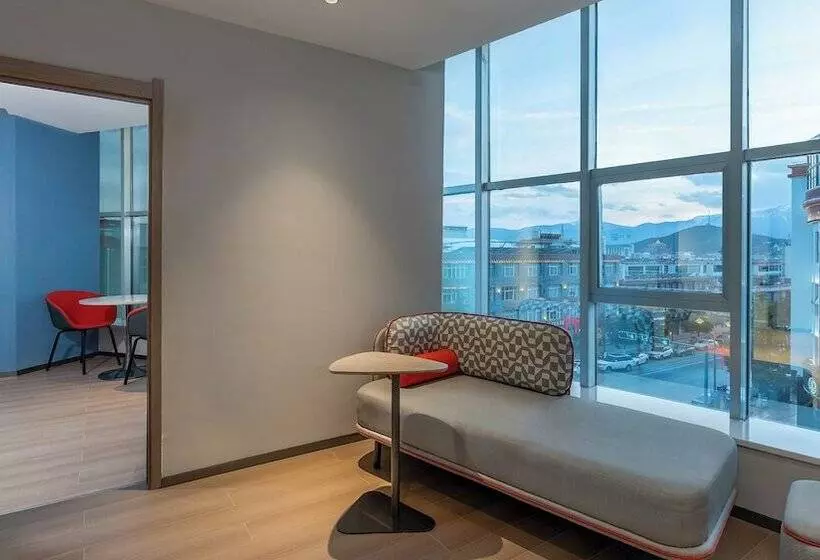 ホテル Holiday Inn Express Shangri La By Ihg