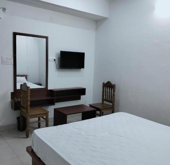 בית מלון כפרי Utsav & Banquet Hall