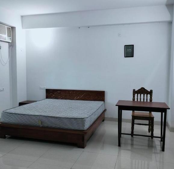 בית מלון כפרי Utsav & Banquet Hall