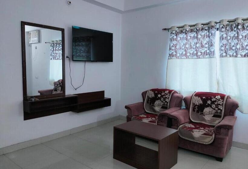 בית מלון כפרי Utsav & Banquet Hall