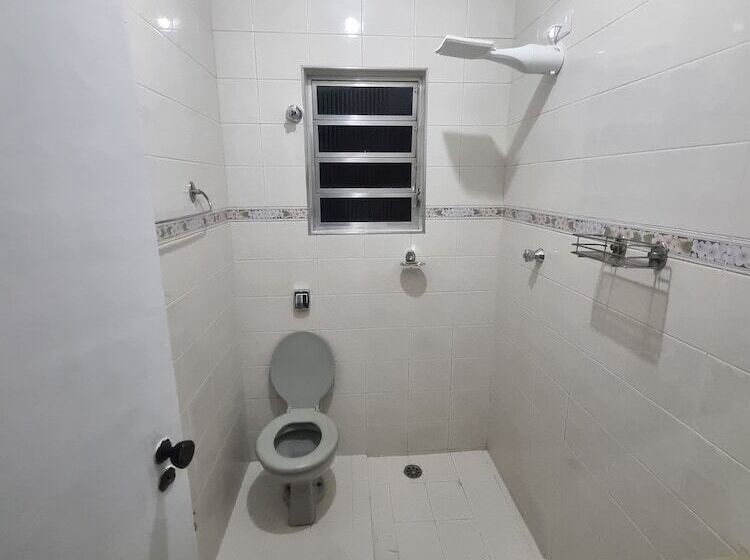 هتل Villa Fátima Hostel Gru