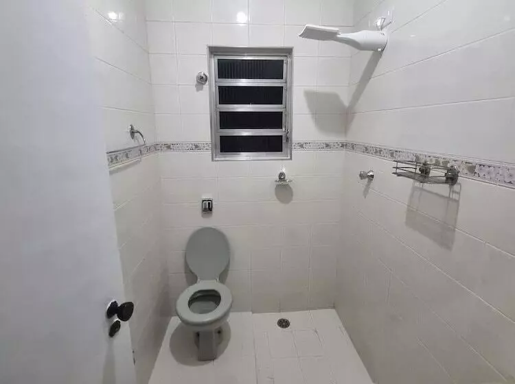 هتل Villa Fátima Hostel Gru