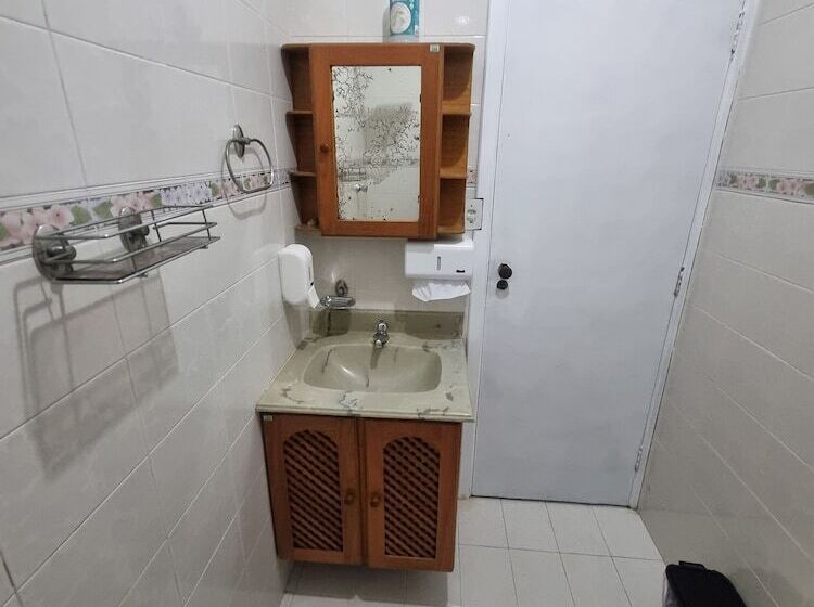 هتل Villa Fátima Hostel Gru