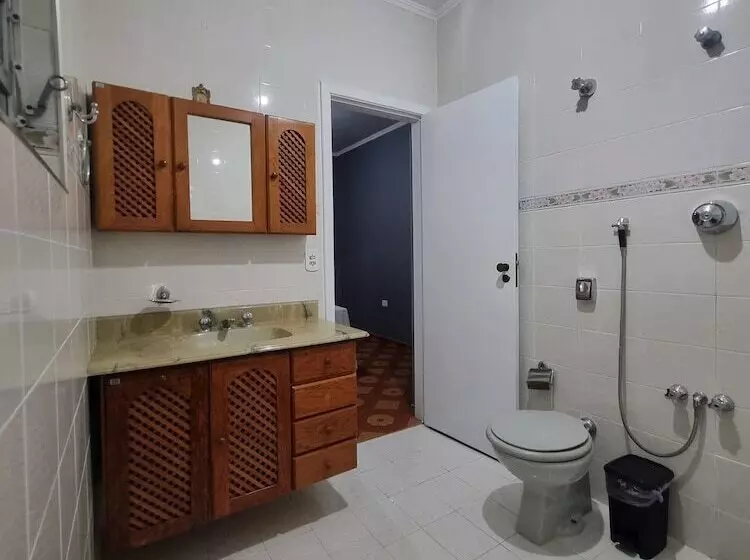 هتل Villa Fátima Hostel Gru