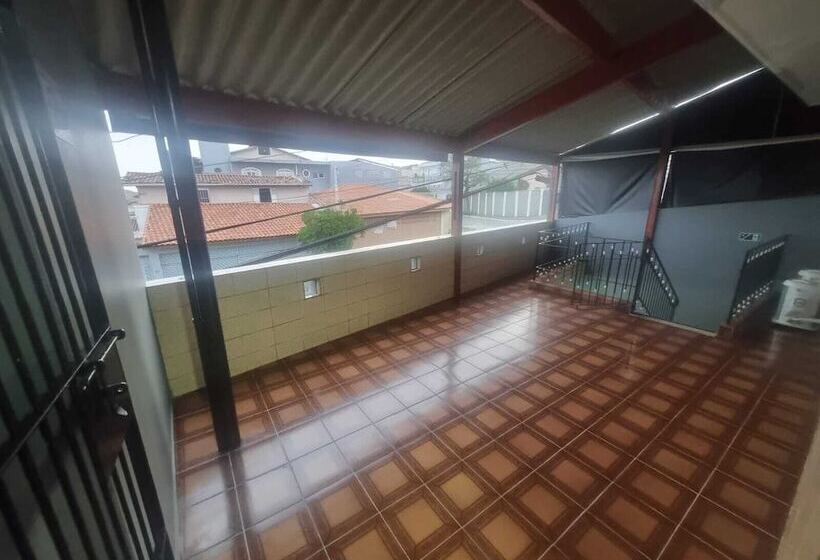 هتل Villa Fátima Hostel Gru