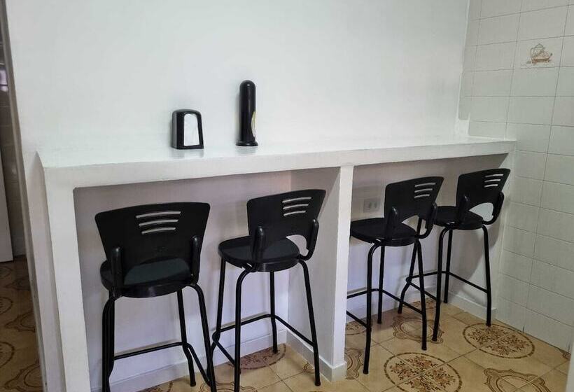 هتل Villa Fátima Hostel Gru