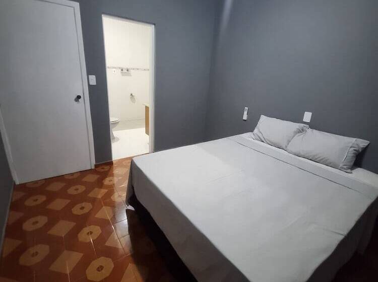 هتل Villa Fátima Hostel Gru