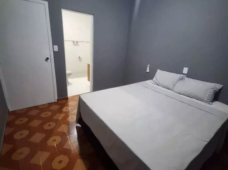 هتل Villa Fátima Hostel Gru