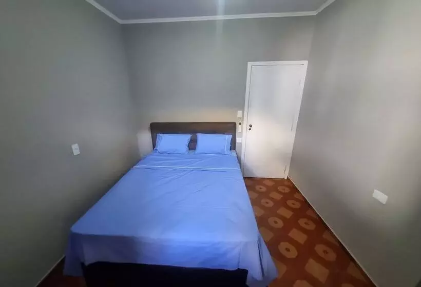 هتل Villa Fátima Hostel Gru