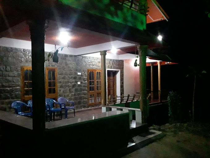 بنسيون Cardamom Rock Inn Holidays