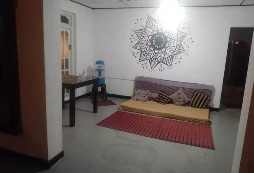 T More Hotel & Hostel