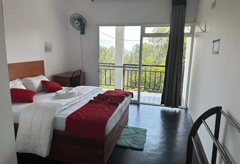 T More Hotel & Hostel