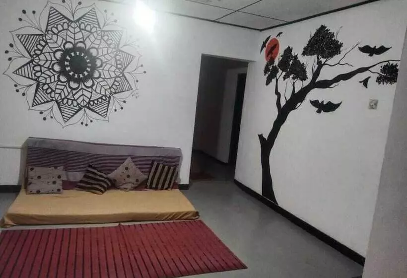T More Hotel & Hostel