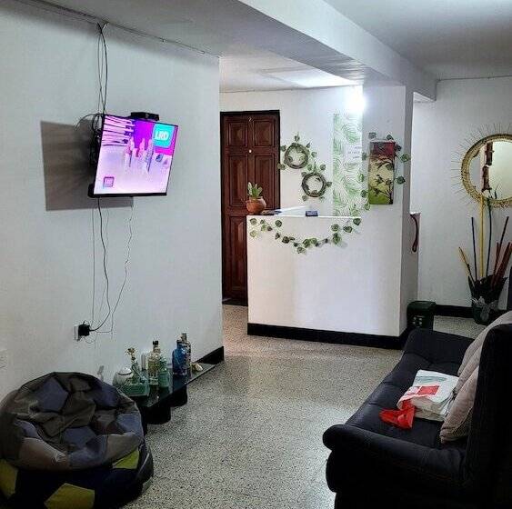 בית מלון כפרי La Avenida