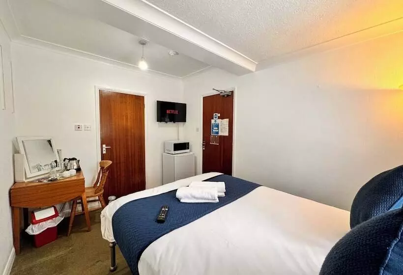 ペンション High Trees Guest House Gatwick