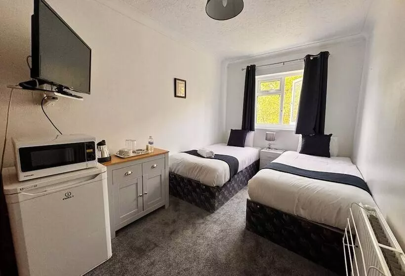 ペンション High Trees Guest House Gatwick