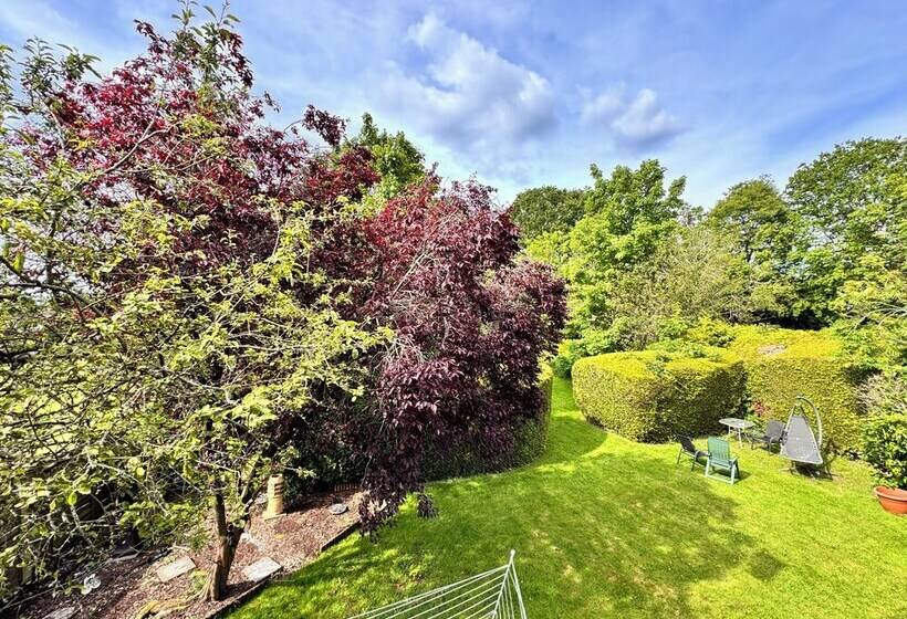 Pensione High Trees Guest House Gatwick