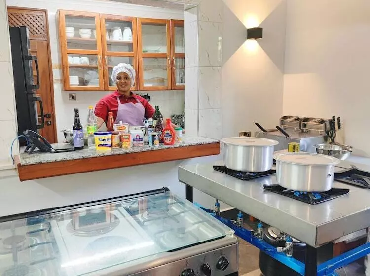 Aamiaismajoitus (B&B) River House Lodge