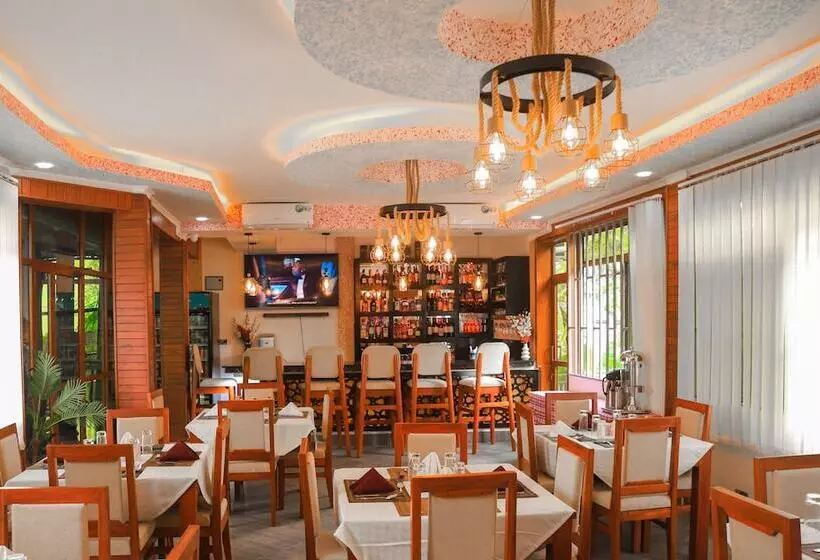 Aamiaismajoitus (B&B) River House Lodge