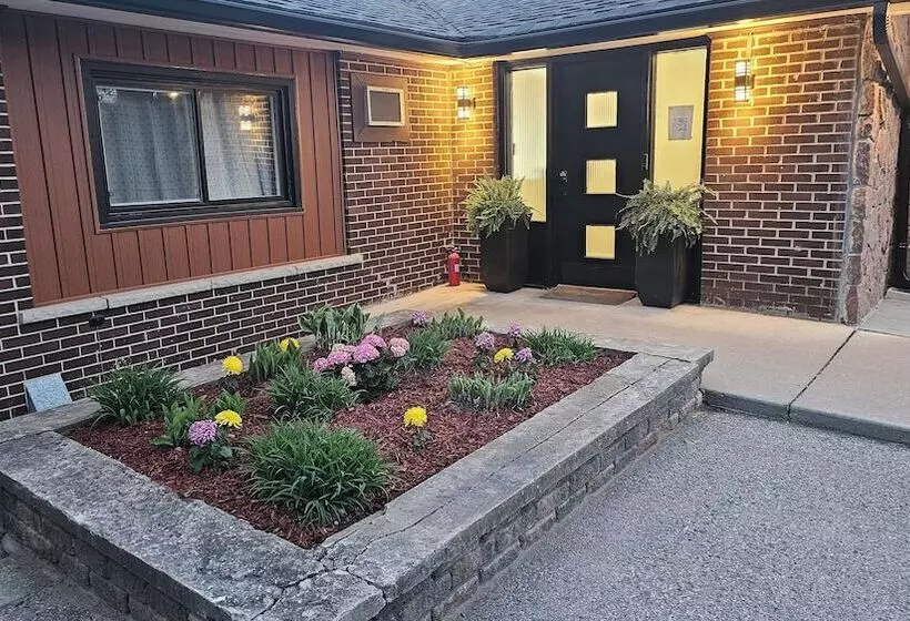 Hotelli Shore Vista Lodge